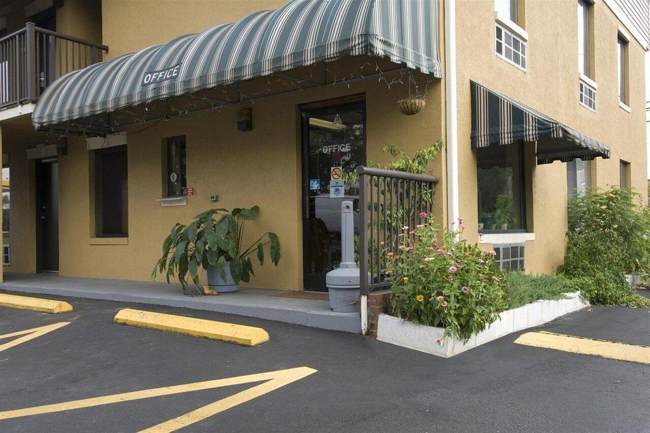 Cabarrus Inn 康科德 外观 照片